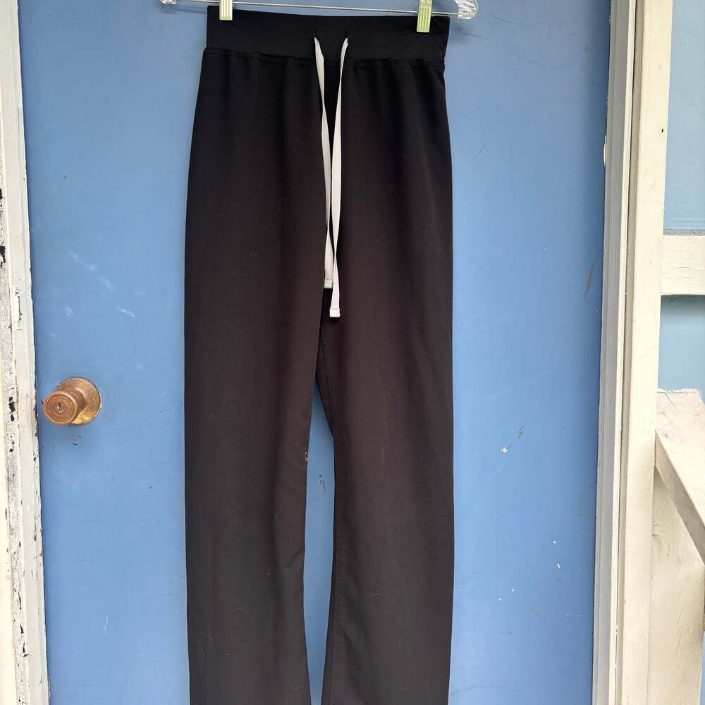 FIGS Livingston Scrub Pants – XS Black